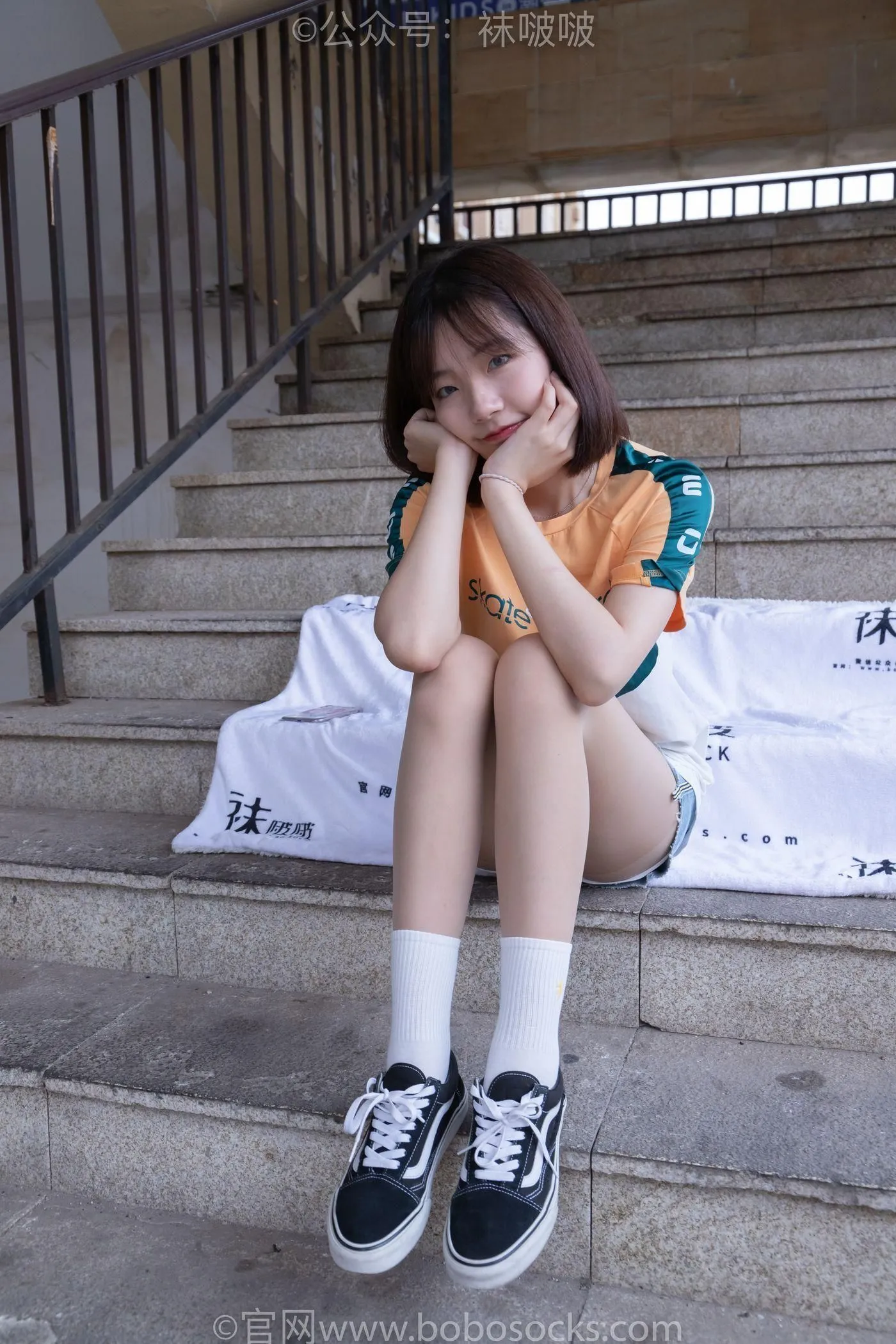 [BoBoSocks袜啵啵]NO.069 小甜豆-vans板鞋、白棉袜、肉丝 [135P]插图9